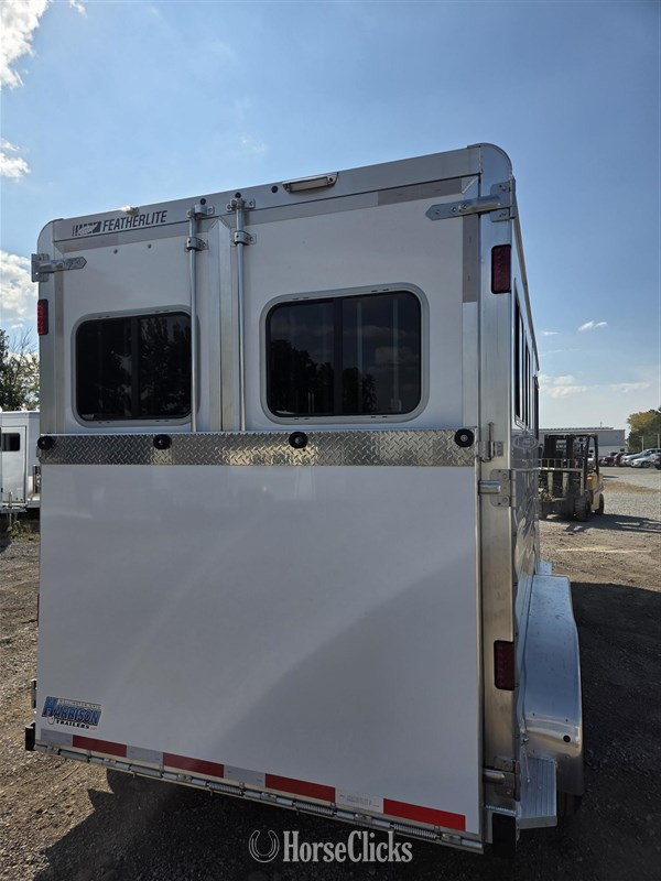2026 Featherlite Trailers 9807  Horse Trailer - Horse Trailers in Ohio