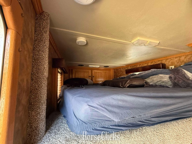 2002 Sooner Trailers  Gooseneck Horse Trailer - Horse Trailers in Texas