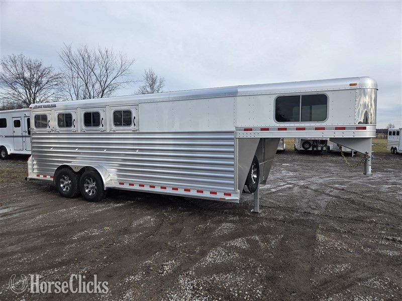 2026 Elite Trailers Mustang  Horse Trailer