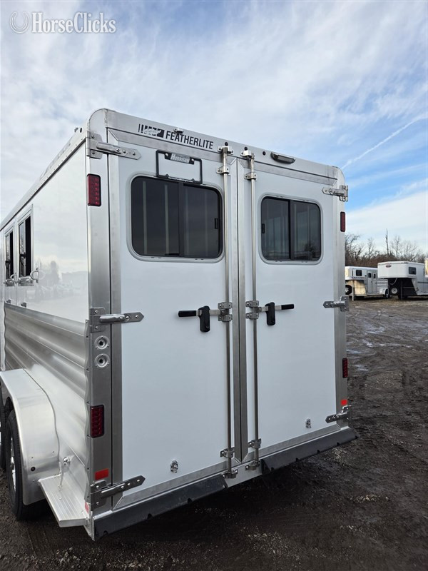 Ohio 2026 Featherlite Trailers 9400  Horse Trailer