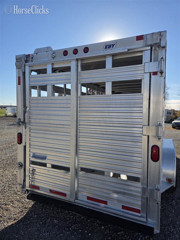 Ohio 2002 Eby Trailers Maverick  Horse Trailer
