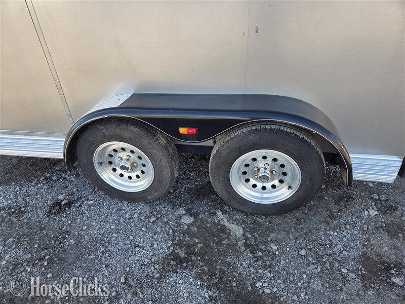 Ohio 2008 Hawk Trailers 2-Horse Bumper Pull  Horse Trailer