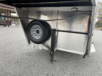 2026 Merhow Trailers Bronco Gooseneck Horse Trailer