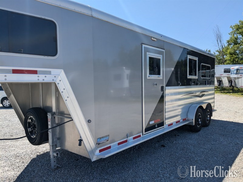 2024 Featherlite Trailers 9500  Horse Trailer - Horse Trailers in Ohio