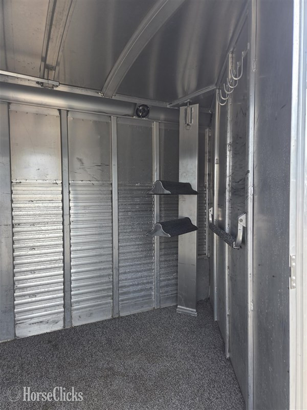 Horse Trailers - 1998 4-Star 2H  Horse Trailer in Ohio