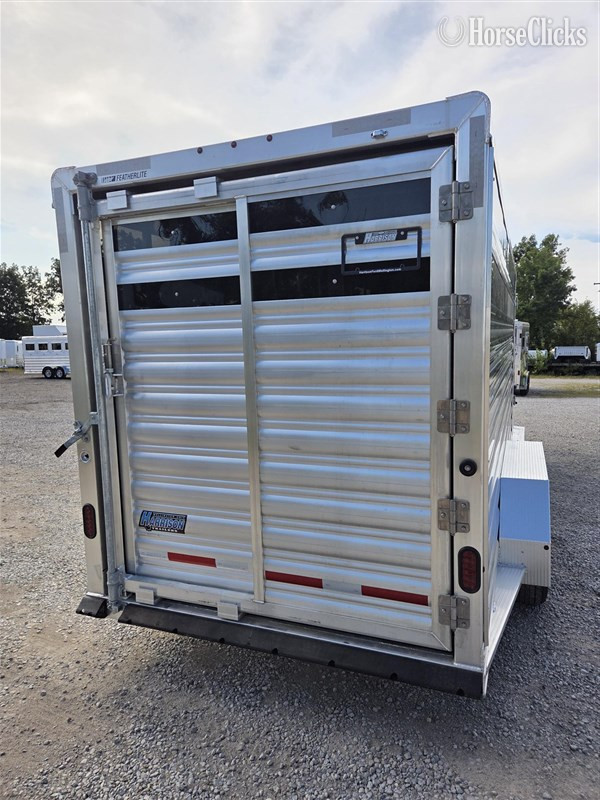 Ohio 2026 Featherlite Trailers 8117  Horse Trailer