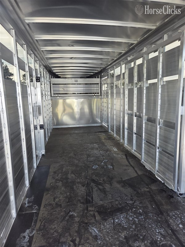 2026 Featherlite Trailers 8117  Horse Trailer - Horse Trailers in Ohio