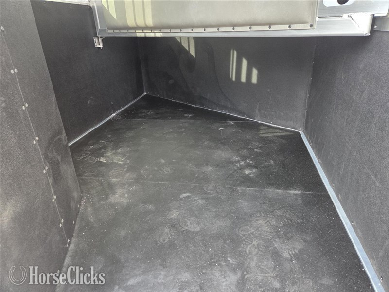 2026 Featherlite Trailers 9400  Horse Trailer Ohio
