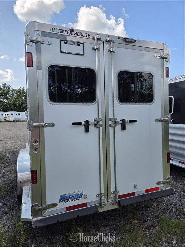 Ohio 2026 Featherlite Trailers 9600  Horse Trailer