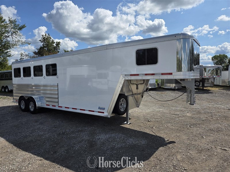2026 Featherlite Trailers 9600  Horse Trailer