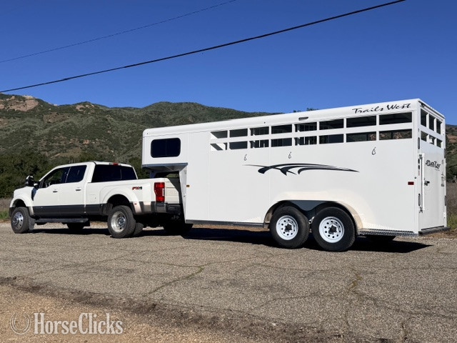 2025 Trails West Adventure Gooseneck Horse Trailer - Horse Trailers