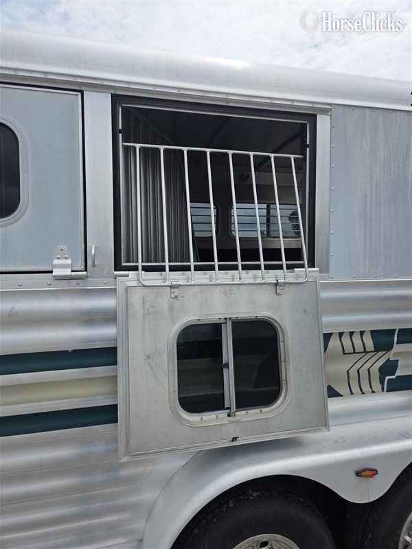 2003 4-Star Super Tack  Horse Trailer - Horse Trailers