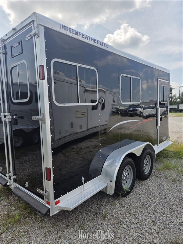 2019 Featherlite Trailers 9409  Horse Trailer - Horse Trailers in Ohio