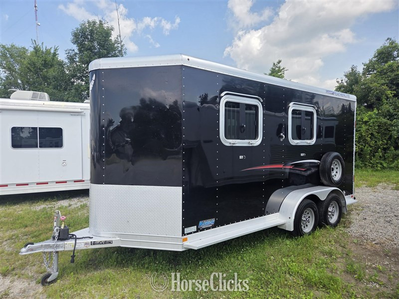 2019 Featherlite Trailers 9409  Horse Trailer