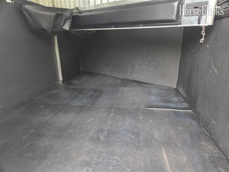 2022 4-Star Runabout  Horse Trailer - Horse Trailers
