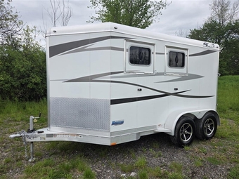 2022 4-Star Runabout  Horse Trailer