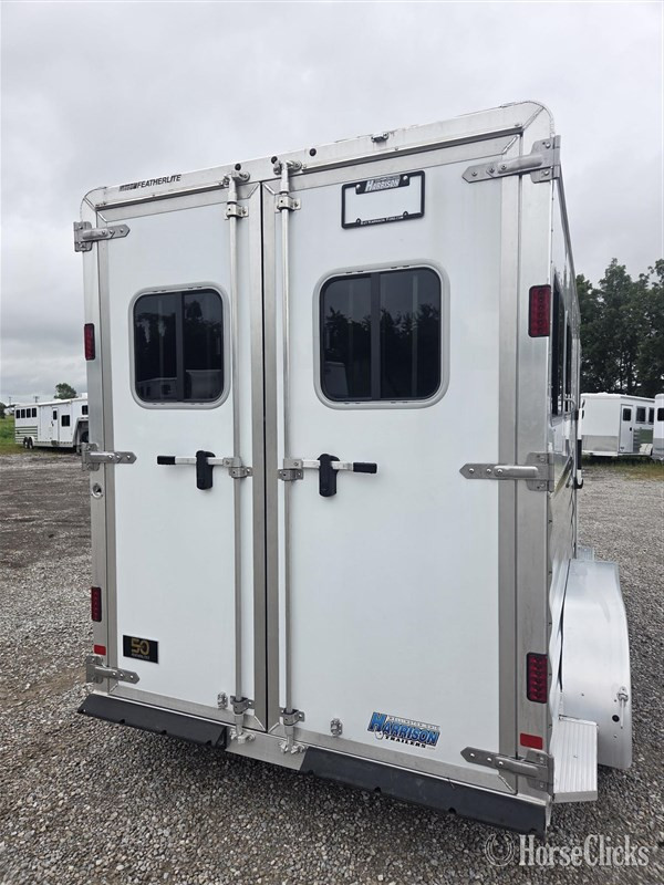 Ohio 2023 Featherlite Trailers 9409  Horse Trailer