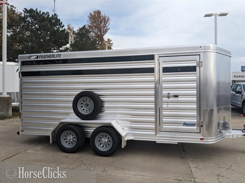 2024 Featherlite Trailers 8107  Horse Trailer in Ohio