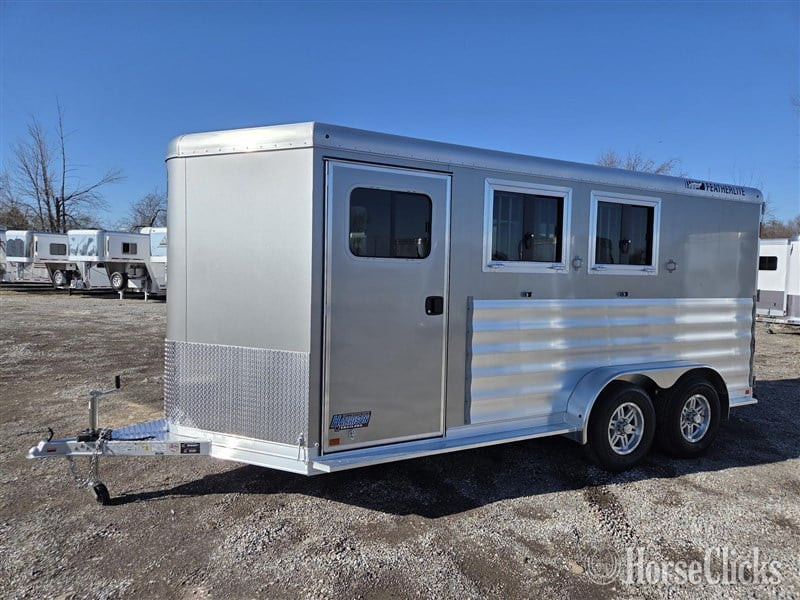 2025 Featherlite Trailers 9400  Horse Trailer in Ohio