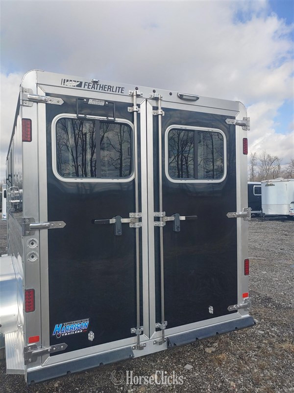 2025 Featherlite Trailers 9400  Horse Trailer - Horse Trailers in Ohio