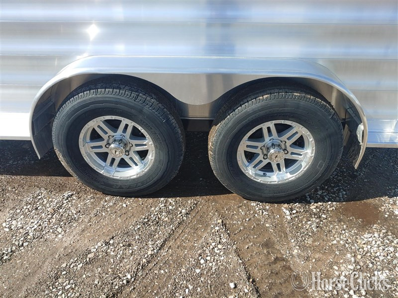 Horse Trailers - 2025 Featherlite Trailers 9400  Horse Trailer in Ohio