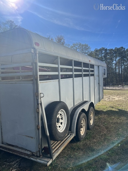 2001 Ponderosa Trailers Steel Gooseneck Livestock Trailer - Livestock Trailers