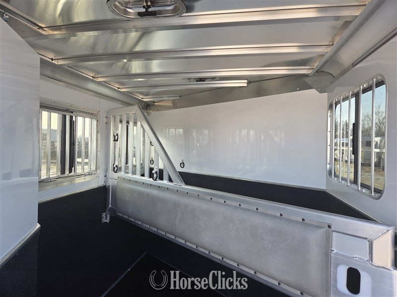 2025 Featherlite Trailers 9400  Horse Trailer - Horse Trailers