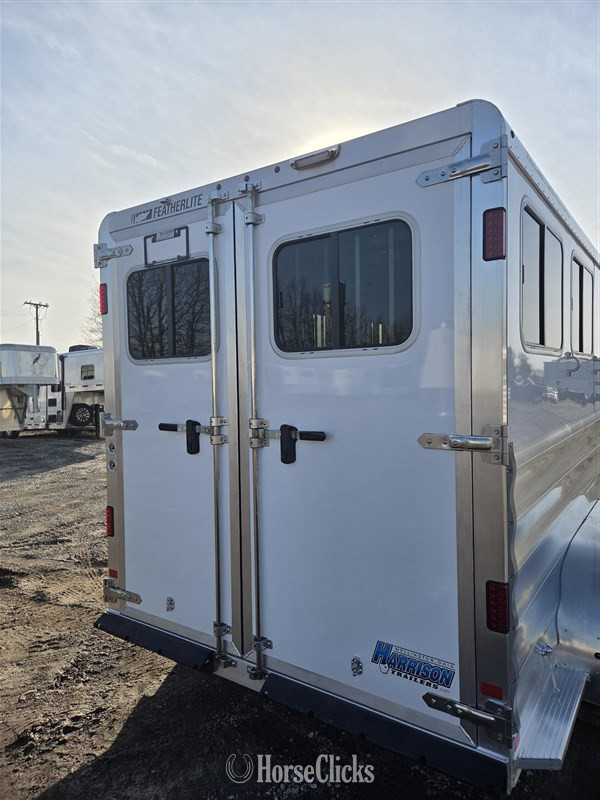 Ohio 2025 Featherlite Trailers 9400  Horse Trailer