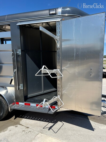 Texas 2026 Maverick Trailers Mav 13 Bumper Pull Horse Trailer