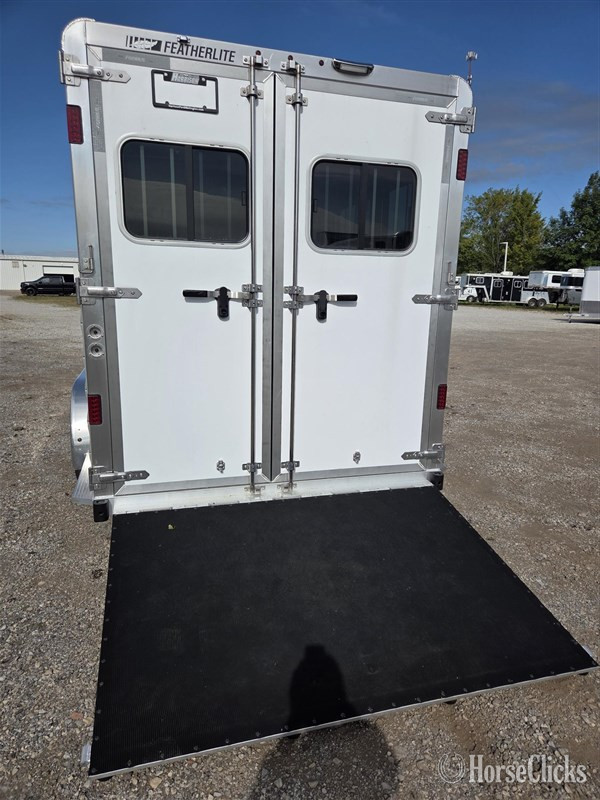2026 Featherlite Trailers 9400  Horse Trailer - Horse Trailers in Ohio