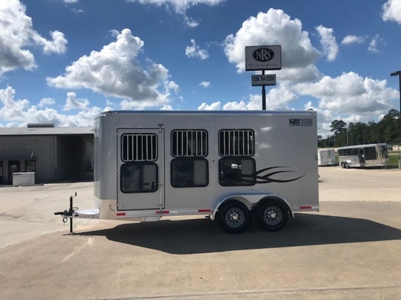 2023 Shadow 3 horse bumper pull trailer