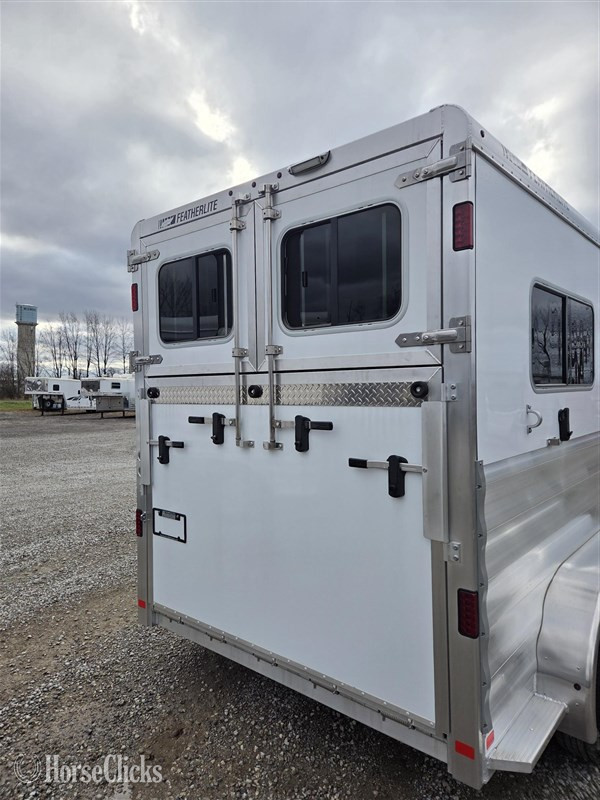 Ohio 2026 Featherlite Trailers 9300  Horse Trailer