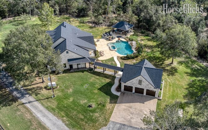 30 Ac with 3-2-3 Home, 2-1 Garage Apt, 6 stall+ Barn near Houston