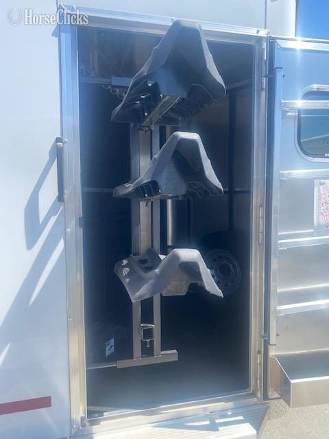 Logan Coach 2026 Roit   Horse Trailer