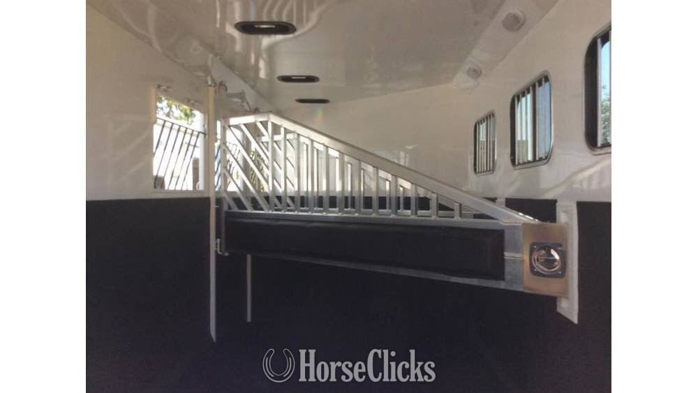 Trails West 2026 Manufacturing SIERRA 3  Horse Trailer