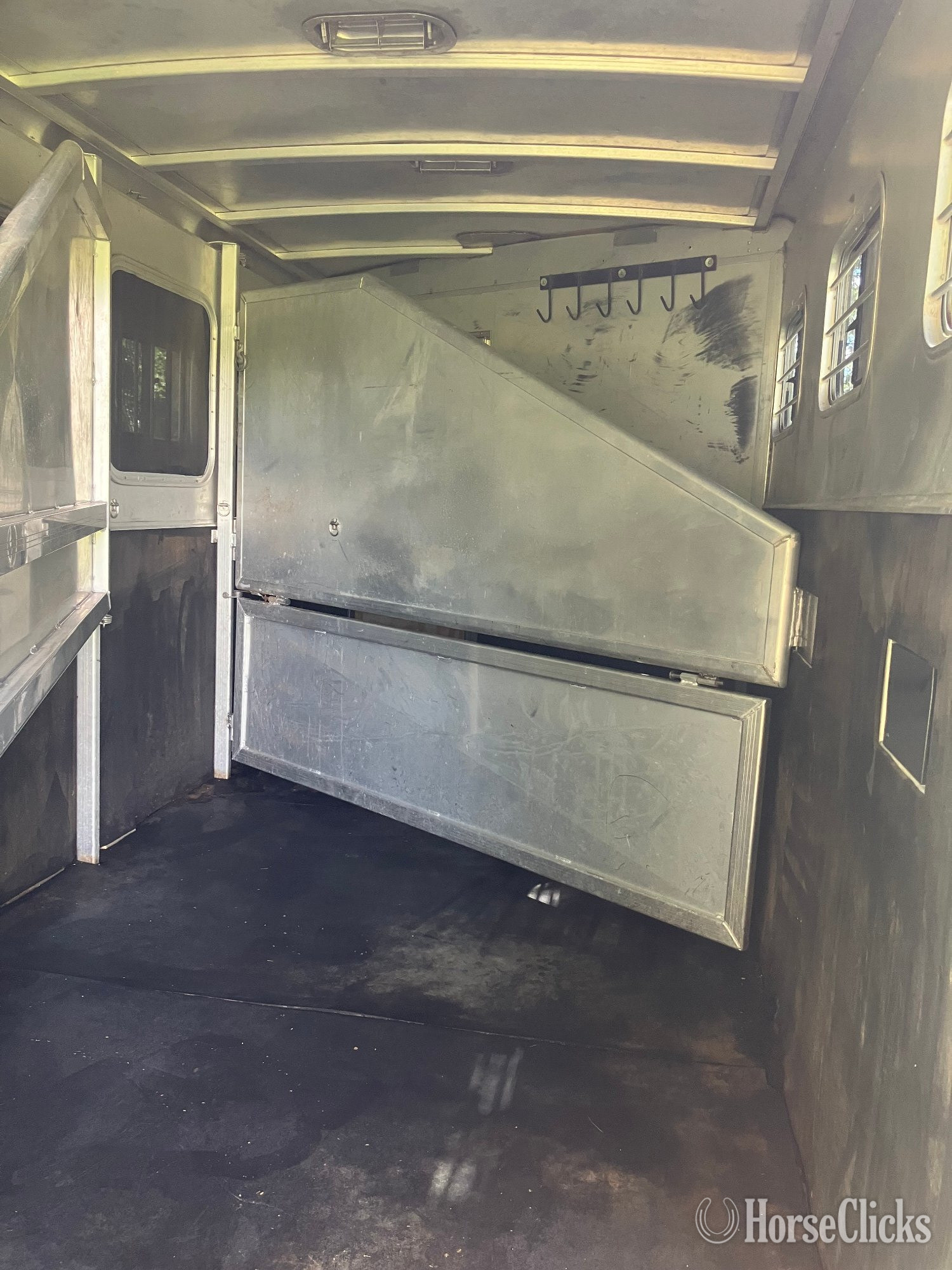 Horse Trailers - 2002 Exiss Trailers Event Gooseneck Horse Trailer