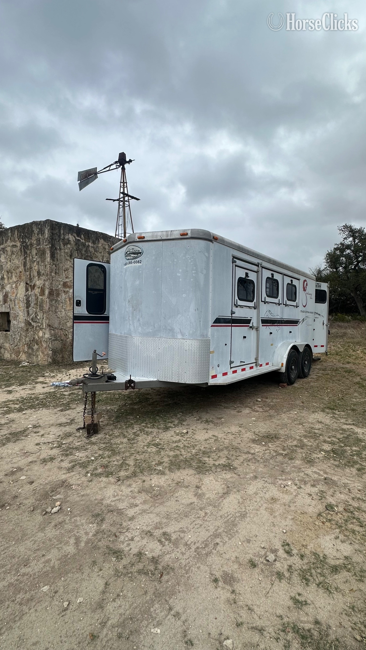 2002 Sundowner Trailers  Bumper Pull Horse Trailer in Texas