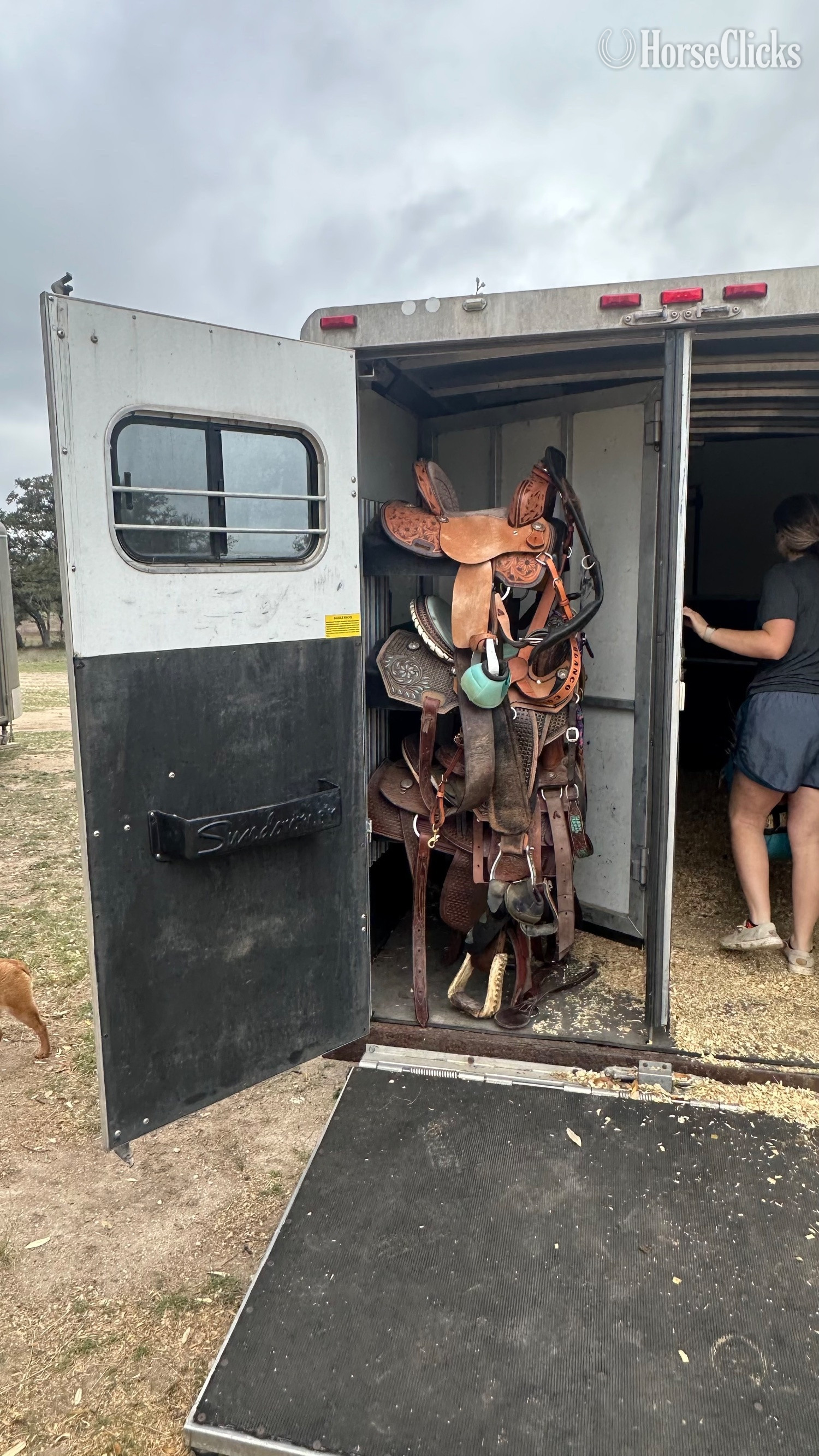 2002 Sundowner Trailers  Bumper Pull Horse Trailer - Horse Trailers