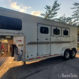2000 Sundowner Trailers  Gooseneck Horse Trailer