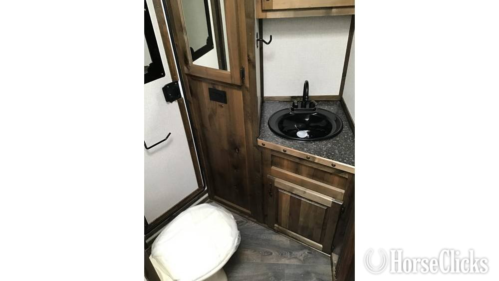 California Trails West 2026 Manufacturing Classic  Horse Trailer
