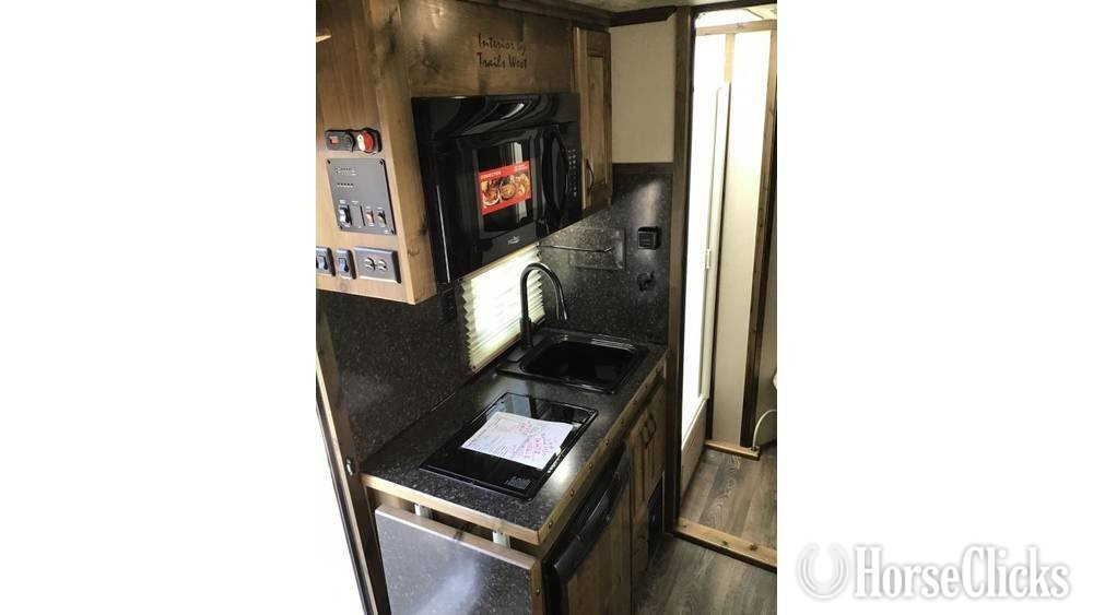 Horse Trailers - Trails West 2026 Manufacturing Classic  Horse Trailer