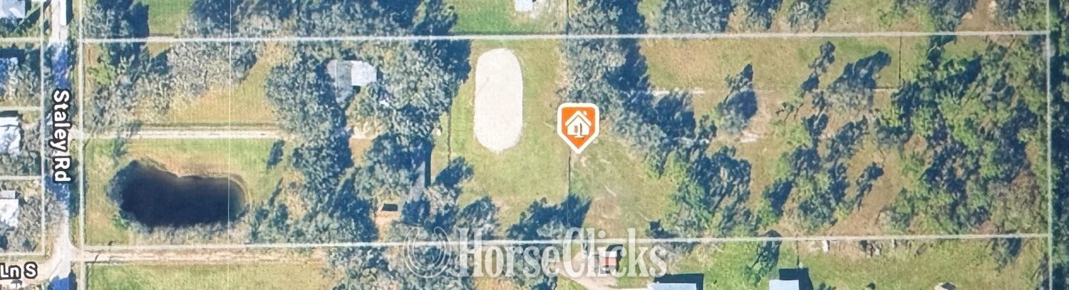 Equestrian Facility with house, 2 barns, pastures, 9 acres! - Houses