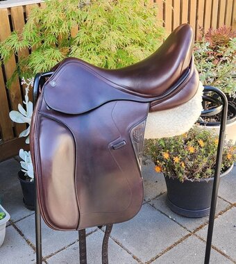 17" Other Australian Saddle