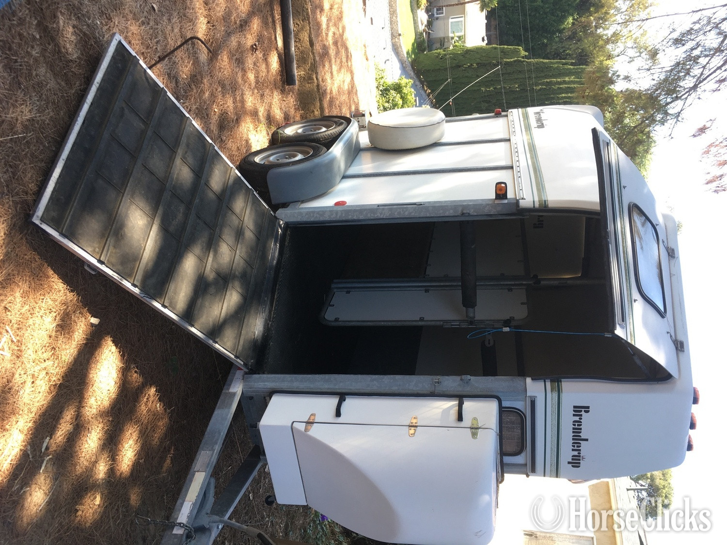 2002 Brenderup apollo Bumper Pull Horse Trailer