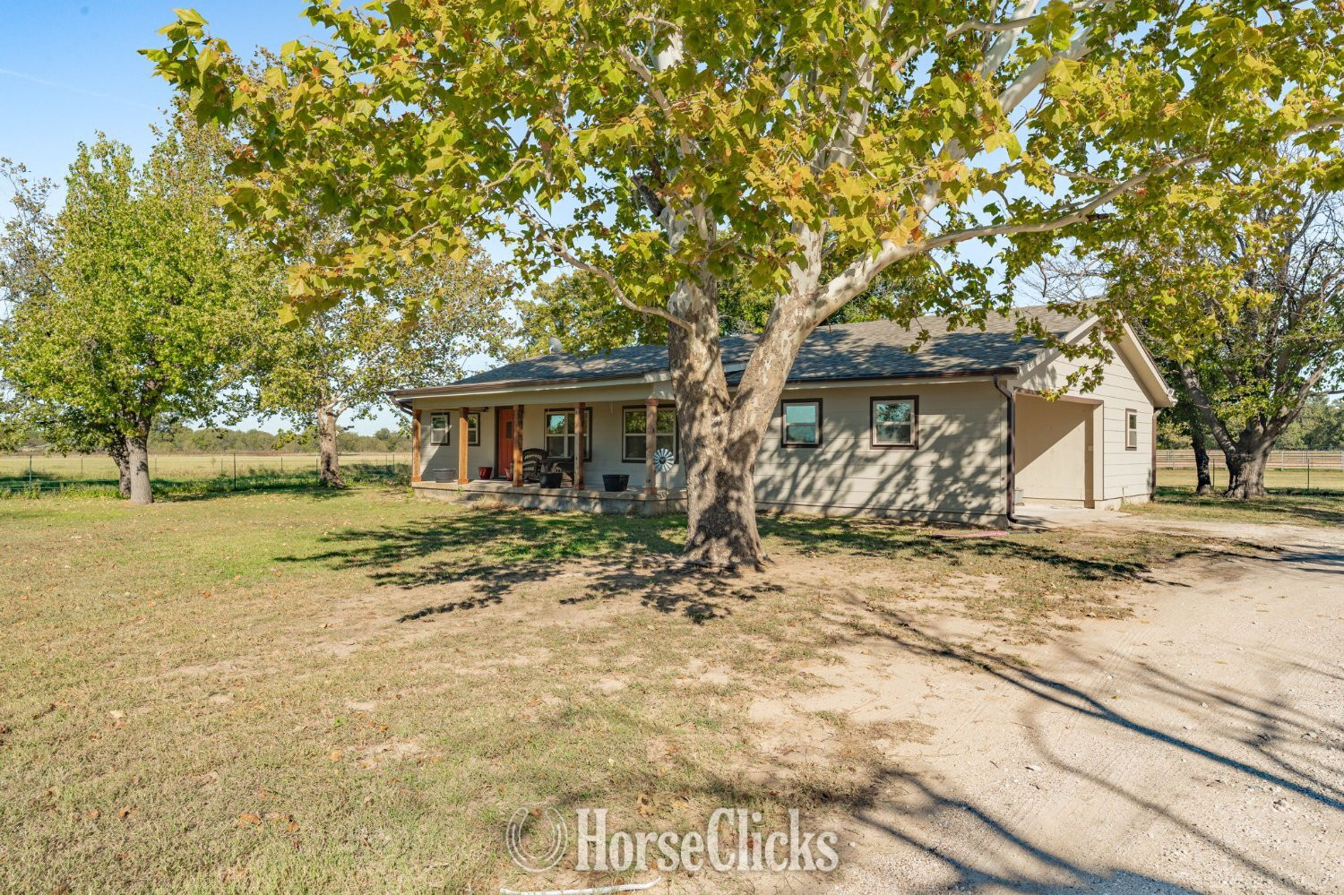 TURN KEY Horse Property!! - Houses in Texas