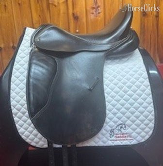18" Sankey English Saddle in Massachusetts