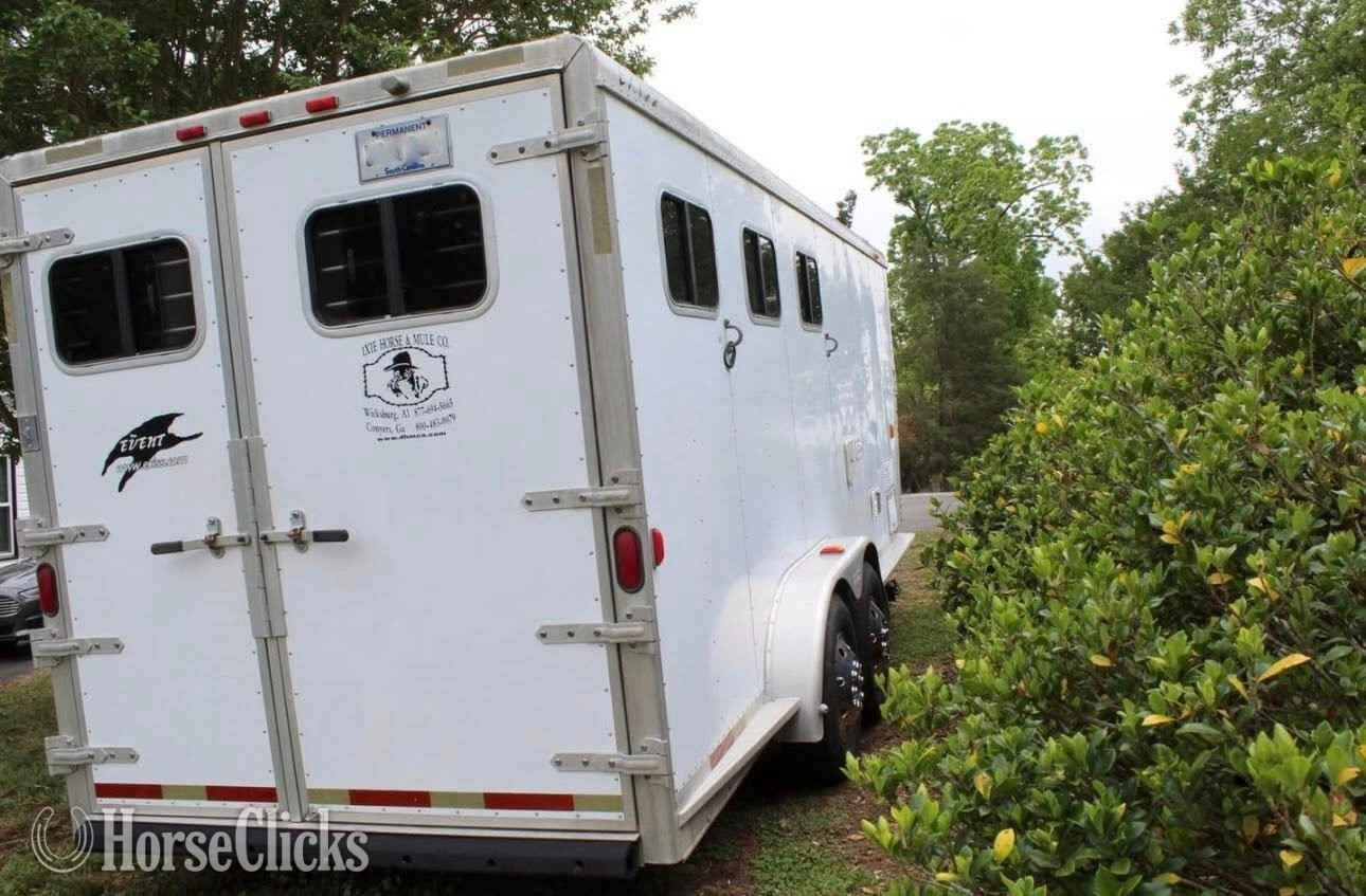 2003 Exiss Trailers  Gooseneck Horse Trailer - Horse Trailers in South Carolina