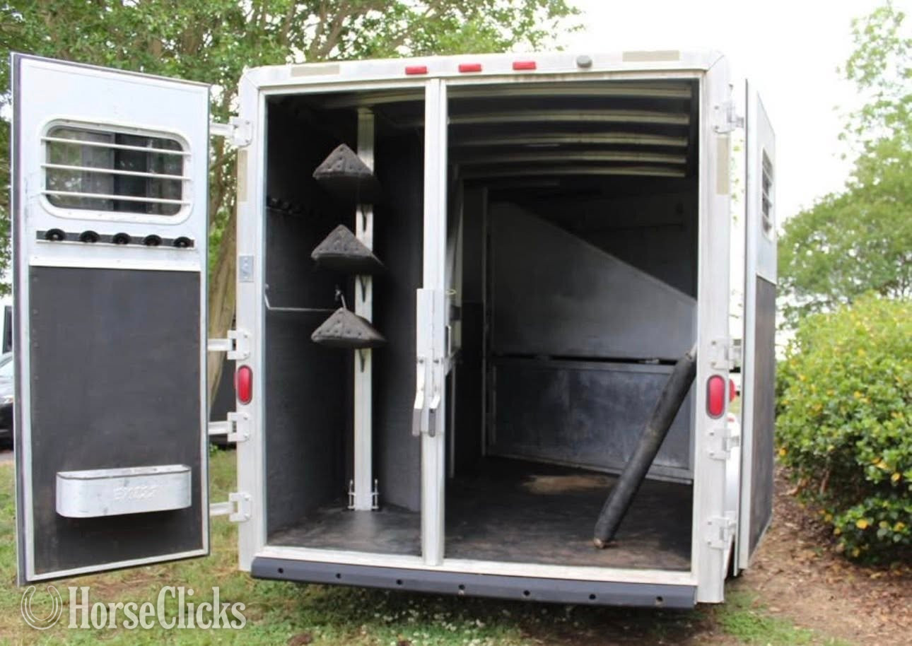 2003 Exiss Trailers  Gooseneck Horse Trailer South Carolina