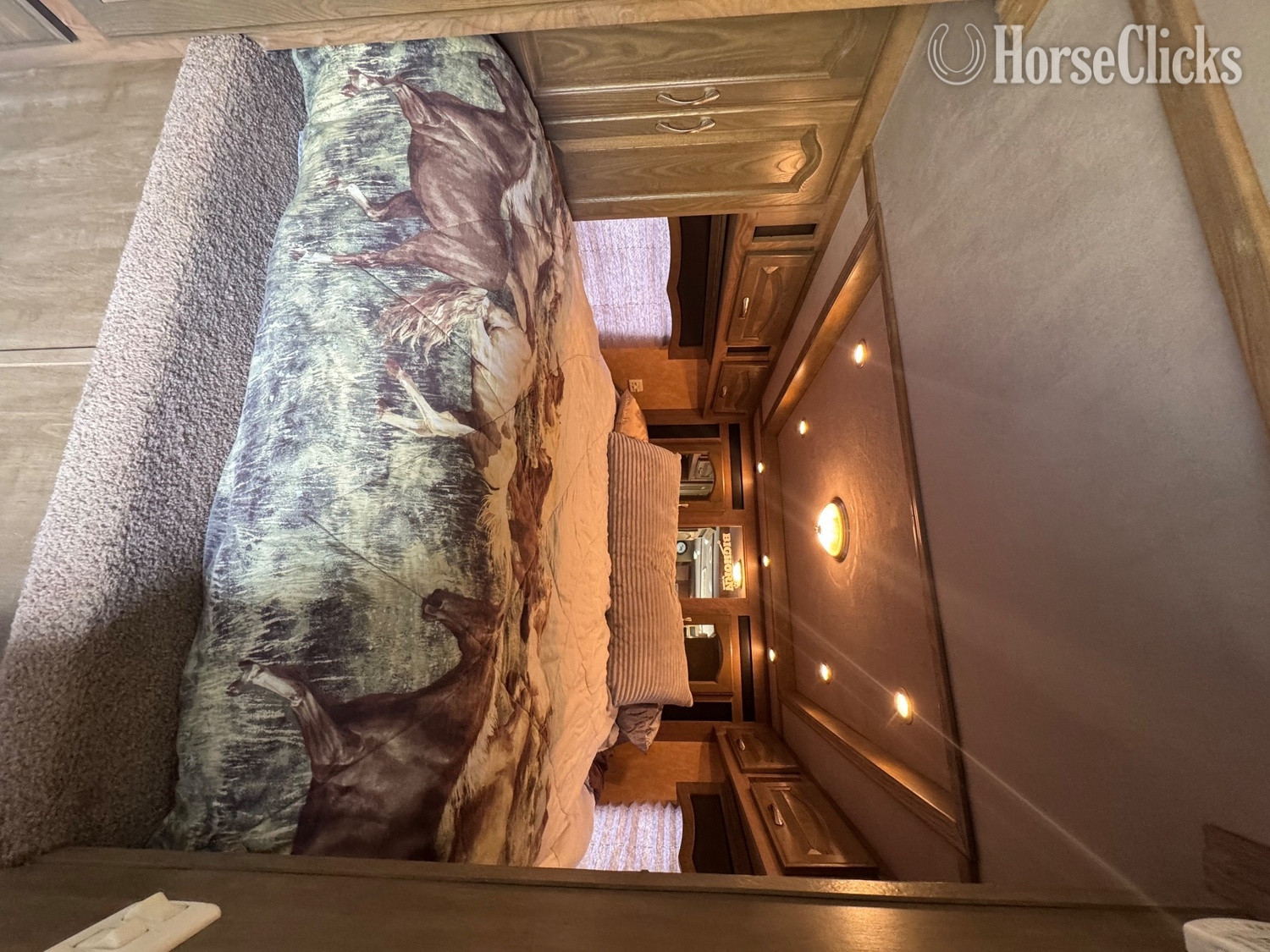 Horse Trailers - 2012 Lakota Bighorn Gooseneck Horse Trailer in Virginia