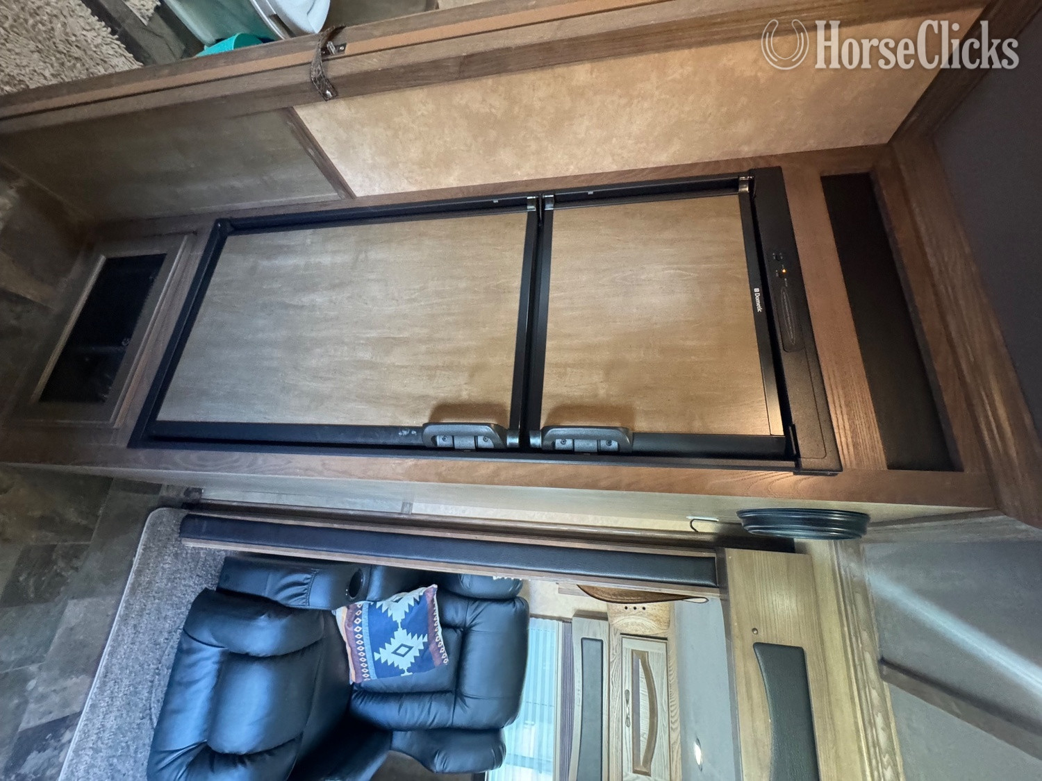 Horse Trailers - 2012 Lakota Bighorn Gooseneck Horse Trailer